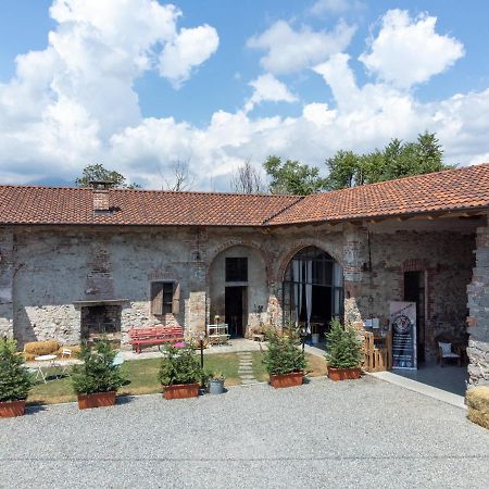 B&B Il Cortile Биелла Экстерьер фото