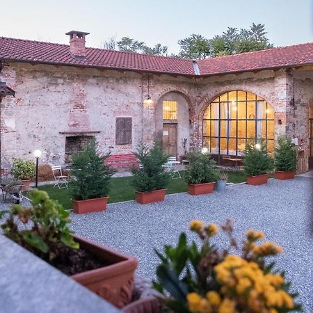B&B Il Cortile Биелла Экстерьер фото