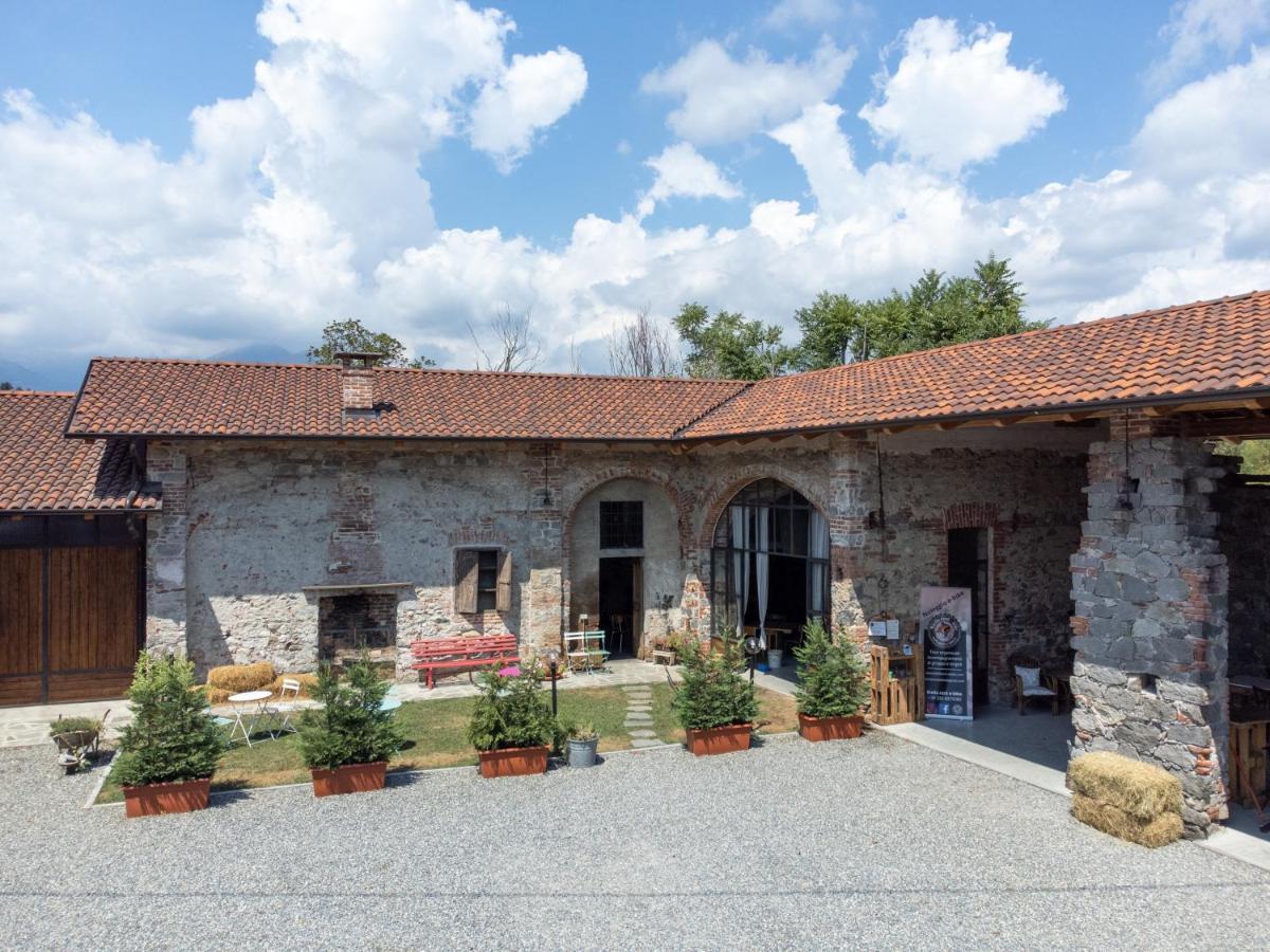 B&B Il Cortile Биелла Экстерьер фото