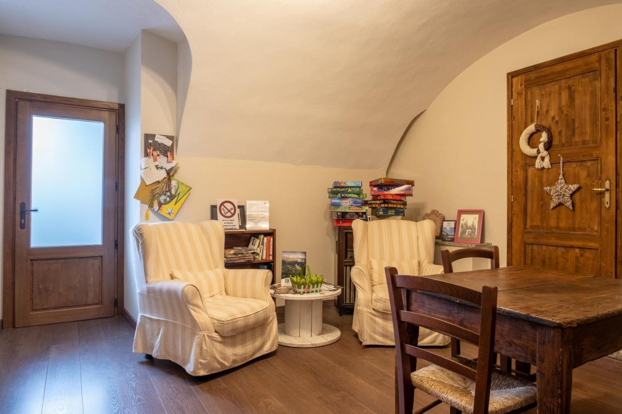 B&B Il Cortile Биелла Экстерьер фото