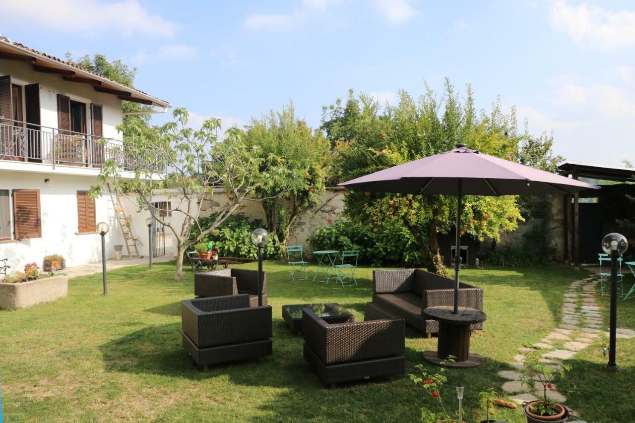 B&B Il Cortile Биелла Экстерьер фото